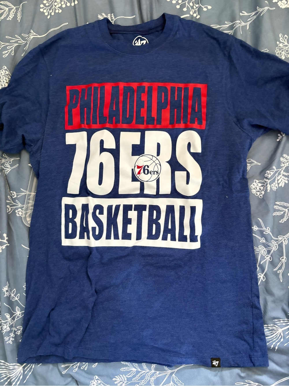 Philadelphia 76ers tee